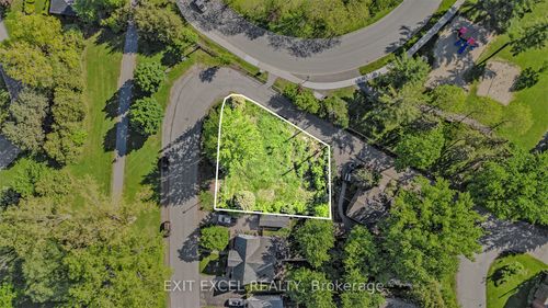 38 Farrow St, Ottawa, ON, K2B6E1 | Card Image