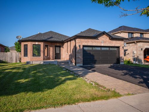 258 Livingstone St E, Barrie, ON, L4M6N6 | Card Image