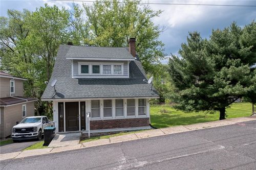 68 Center Ave, Burgettstown, PA, 15021-1115 | Card Image