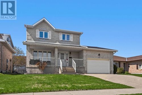206 Beley St, Brockville, ON, K6V6Z8 | Card Image
