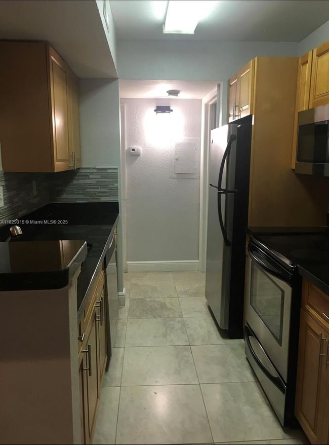 APT-309 - 10670 Sw 156 Th Pl, Condo with 1 bedrooms, 1 bathrooms and null parking in Miami FL | Image 11