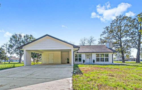456 Deep Woods Lane, Livingston, TX, 77351 | Card Image