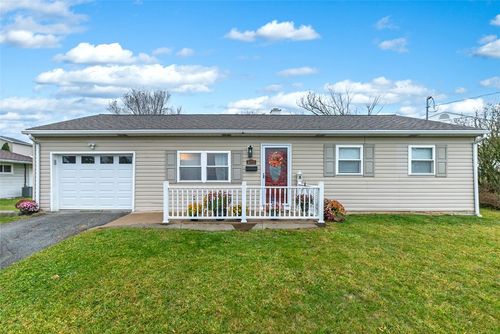 10721 Crestview Dr, North Huntingdon, PA, 15642-4225 | Card Image