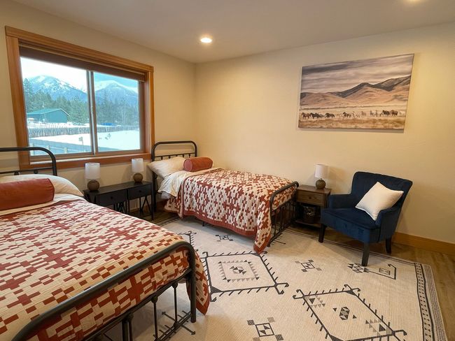 South Shop Apt Bedroom #2 | Image 19