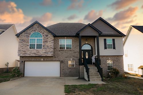 1528 Kestrel Dr, Clarksville, TN, 37040-1541 | Card Image