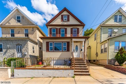 1017 North Ave, Elizabeth, NJ, 07201-1622 | Card Image