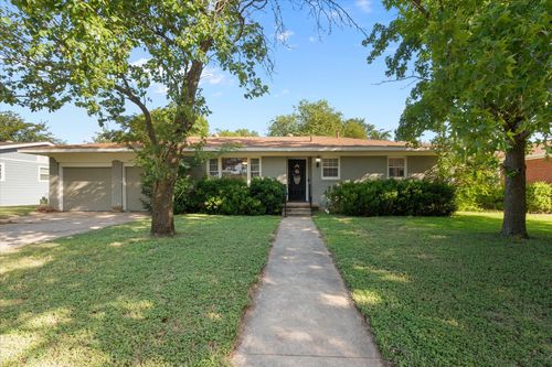 808 Marengo St, Cleburne, TX, 76033-4334 | Card Image