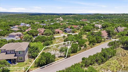10803 Lake Park Dr, Dripping Springs, TX, 78620-2643 | Card Image