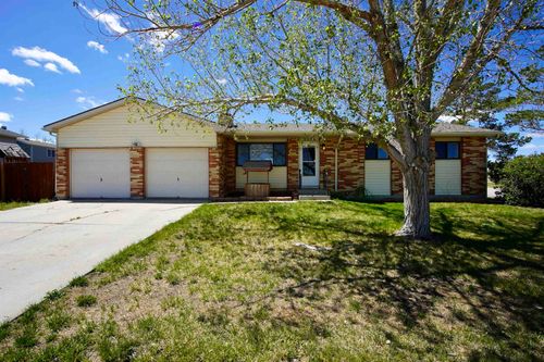 2010 Beverly St, Casper, WY, 82609-3301 | Card Image