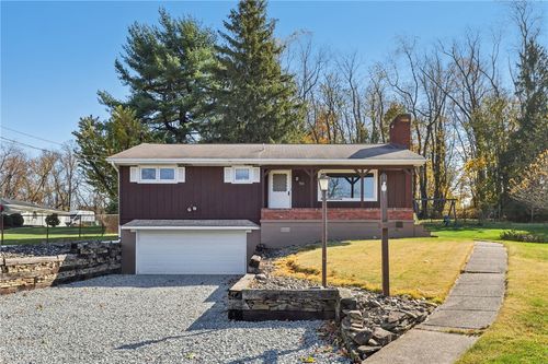 701 Northeast Dr, North Huntingdon, PA, 15642-1976 | Card Image