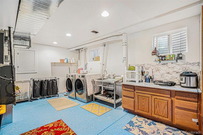 8192 E Oxford Dr, House other with 5 bedrooms, 3 bathrooms and 2 parking in Denver CO | Image 15