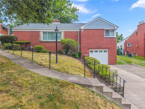4366 E Brightview Ave, Pittsburgh, PA, 15227-1232 | Card Image