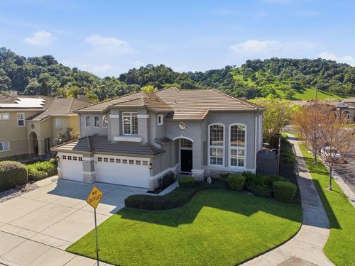 9781 Linnet Ct, Gilroy, CA, 95020-8308 | Card Image