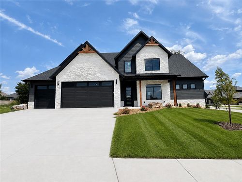 3600 Bearpaw Path, Bentonville, AR, 72712-4390 | Card Image