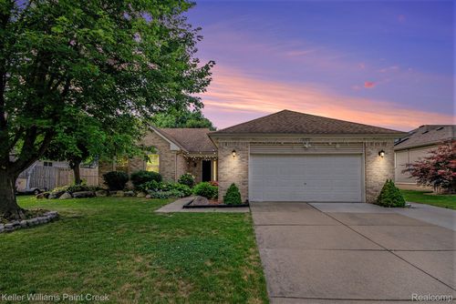 22416 Clearwater Dr, Macomb, MI, 48044-3731 | Card Image