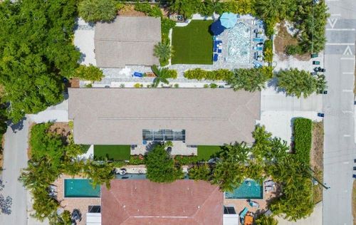 2051 Roselawn St, SARASOTA, FL, 34231-4529 | Card Image