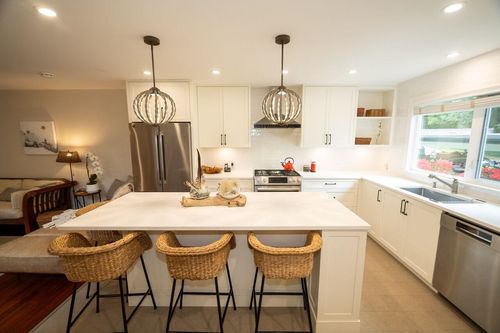 4689 Hoskins Rd, North Vancouver, BC, V7K2R3 | Card Image