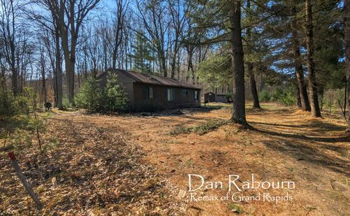 5263 E 8 Mile Rd, Luther, MI, 49656 | Card Image