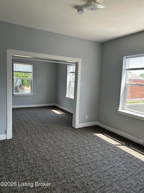 4-956 S Floyd St, Louisville, KY, 40203-2367 | Card Image