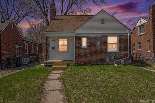 19315 Annchester Rd, Detroit, MI, 48219-2725 | Card Image
