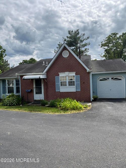 17 Datchet Close, Freehold, NJ, 07728-3820 | Card Image