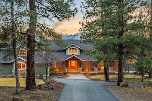 69485 Deer Ridge Rd, Sisters, OR, 97759-3204 | Card Image