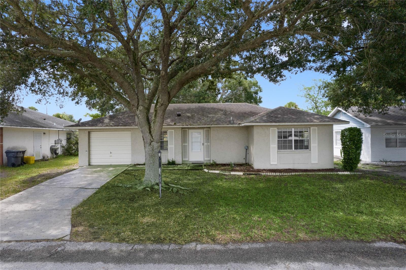 Cedar Dr, Davenport, FL 33837