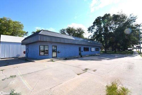 223 Central Ave W, Clarion, IA, 50525-1311 | Card Image