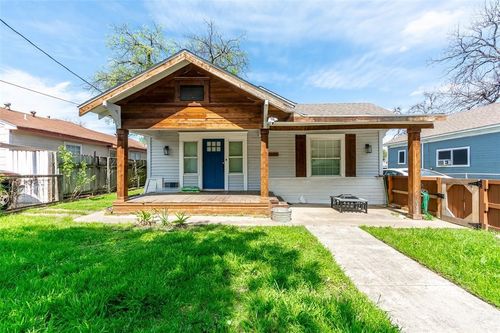 719 Melba St, Dallas, TX, 75208-4956 | Card Image
