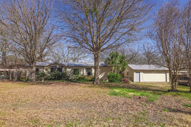 305 Pine St, House other with 3 bedrooms, 2 bathrooms and null parking in Seven Points TX | Image 6