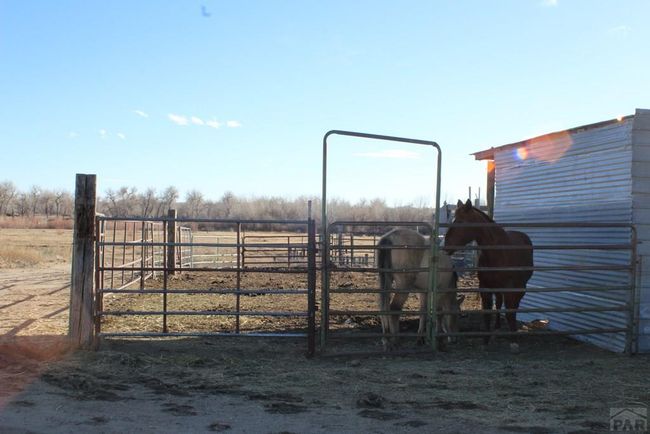49300 E State Highway 96, House other with 3 bedrooms, 3 bathrooms and 1 parking in Avondale CO | Image 24
