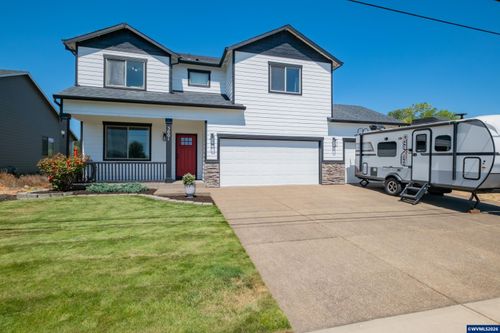 3001 Millersburg Dr Ne, Albany, OR, 97321-9559 | Card Image