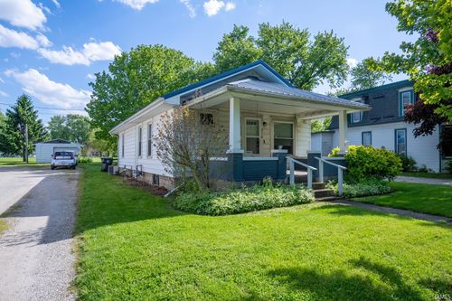 210 E Prairie St, Leesburg, IN, 46538-7719 | Card Image