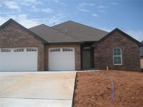 2433 Santa Monica St, Edmond, OK, 73034-8695 | Card Image
