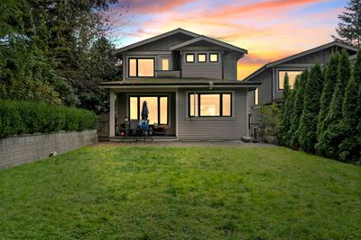 854 Montroyal Blvd, House other with 5 bedrooms, 4 bathrooms and 1 parking in North Vancouver BC | Image 2