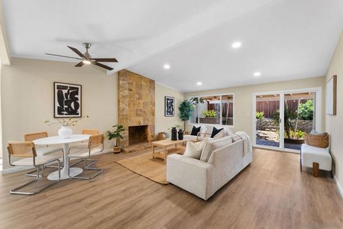 8935 Laddie Ln, San Diego, CA, 92123-2331 | Card Image