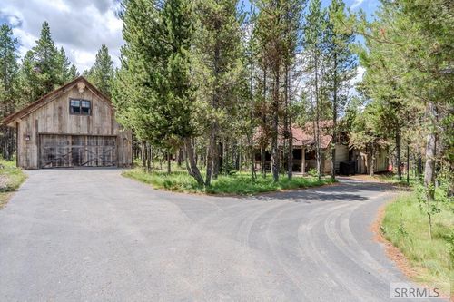 4265 Luke Ln, Island Park, ID, 83429 | Card Image