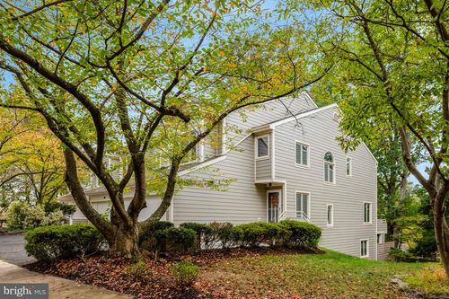 11110 Lakespray Way, RESTON, VA, 20191-5420 | Card Image