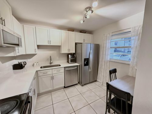 105-c-2828 Casita Way, Delray Beach, FL, 33445-4594 | Card Image