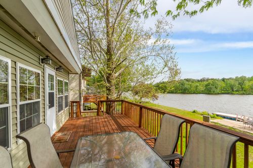 922 Cottage Row Road, Cedar Falls, IA, 50613 | Card Image