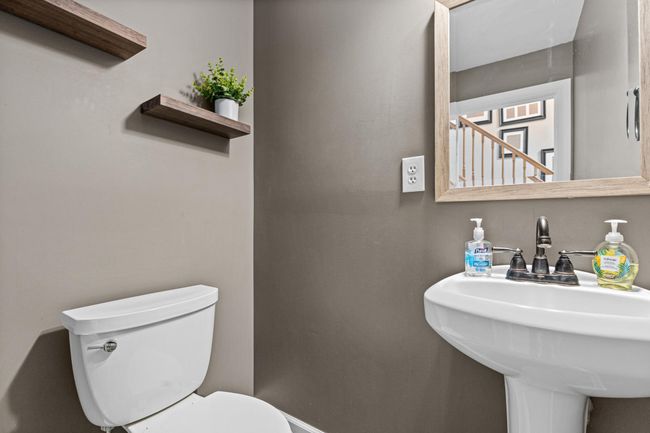 1/2 bath | Image 15