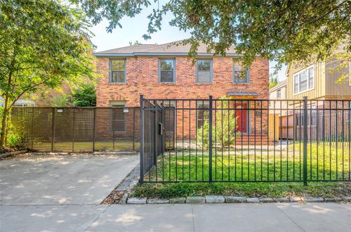 2308 Blodgett St, Houston, TX, 77004-5252 | Card Image