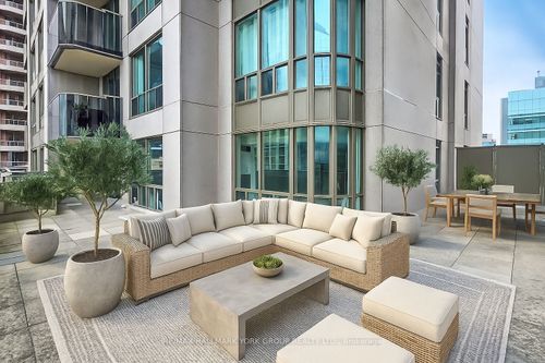 2307-750 Bay St, Toronto, ON, M5G1N6 | Card Image