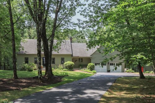 56 Knox Road, Bow, NH, 03304 | Card Image