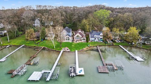 2111 Idlewild Drive, Richland, MI, 49083 | Card Image