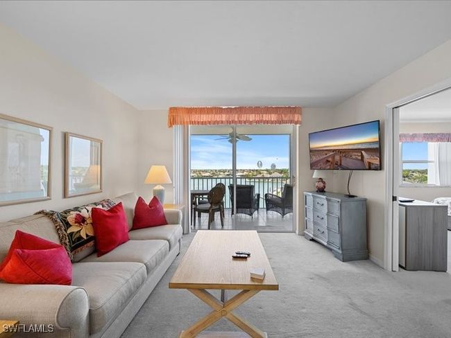 4-705 - 897 Collier Ct, Condo with 2 bedrooms, 2 bathrooms and null parking in Marco Island FL | Image 5