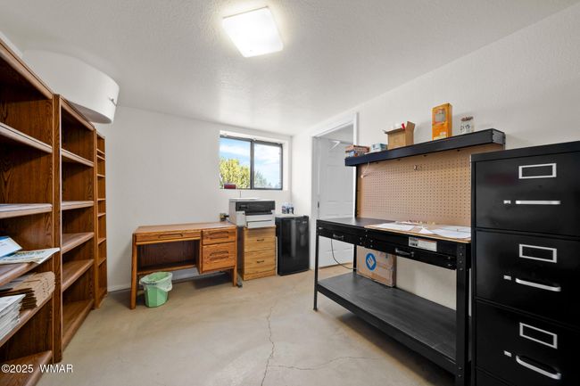 Office Area in Shop | Image 9