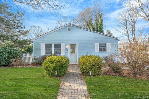 39 Kay Rd, Calverton, NY, 11933-1004 | Card Image