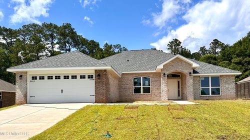 6256 Emerald Lake Dr, Biloxi, MS, 39532-4537 | Card Image