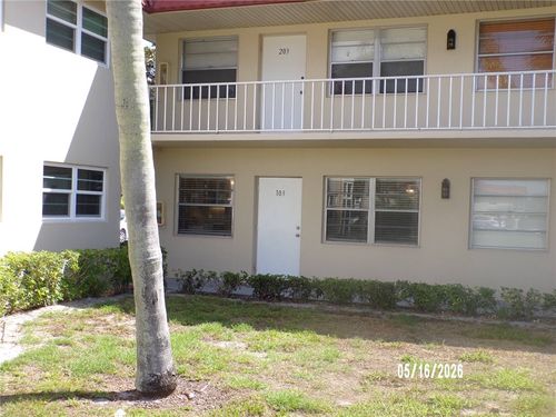 103-104 Royal Oak Drive, VERO BEACH, FL, 32962 | Card Image